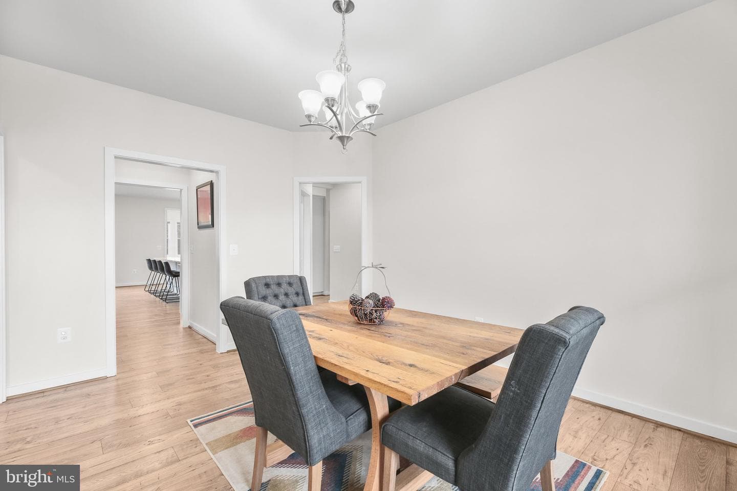207 Bennington Way photo 9