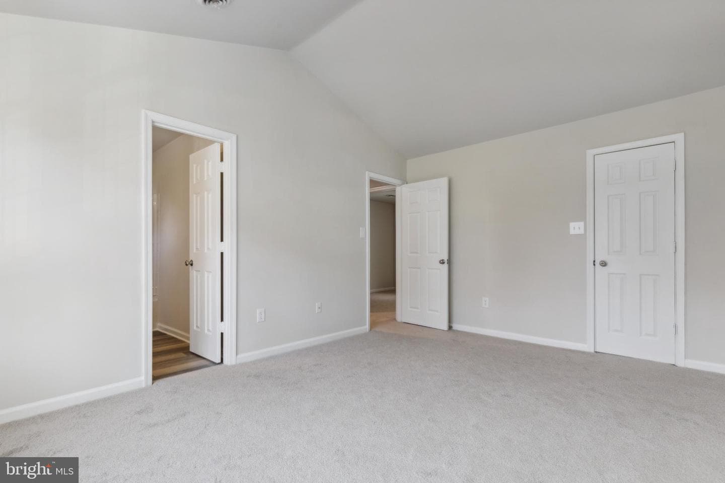 507 Wind Ridge Drive photo 11