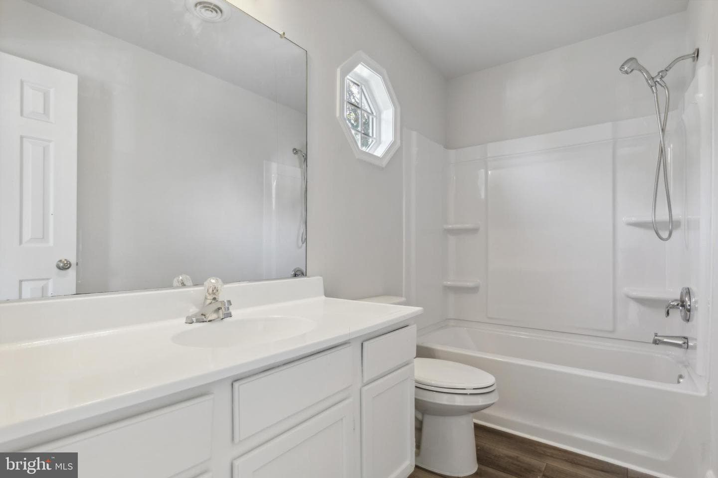 507 Wind Ridge Drive photo 12