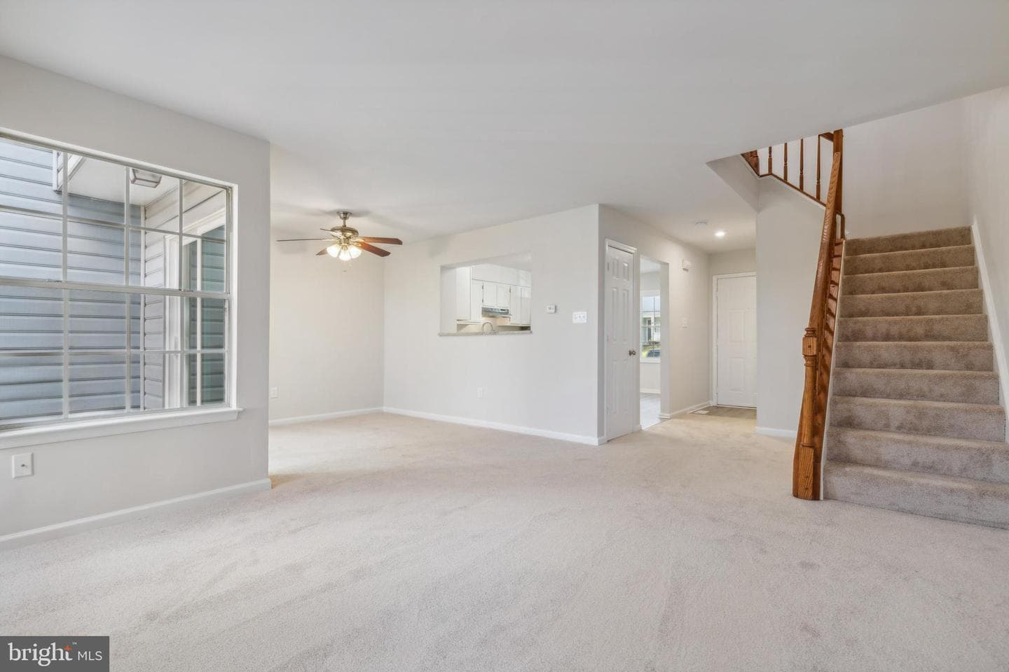 507 Wind Ridge Drive photo 4