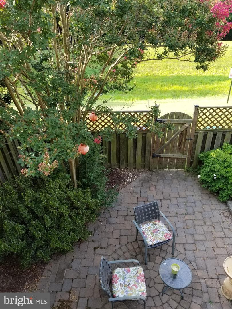 208 Batley Court photo 30