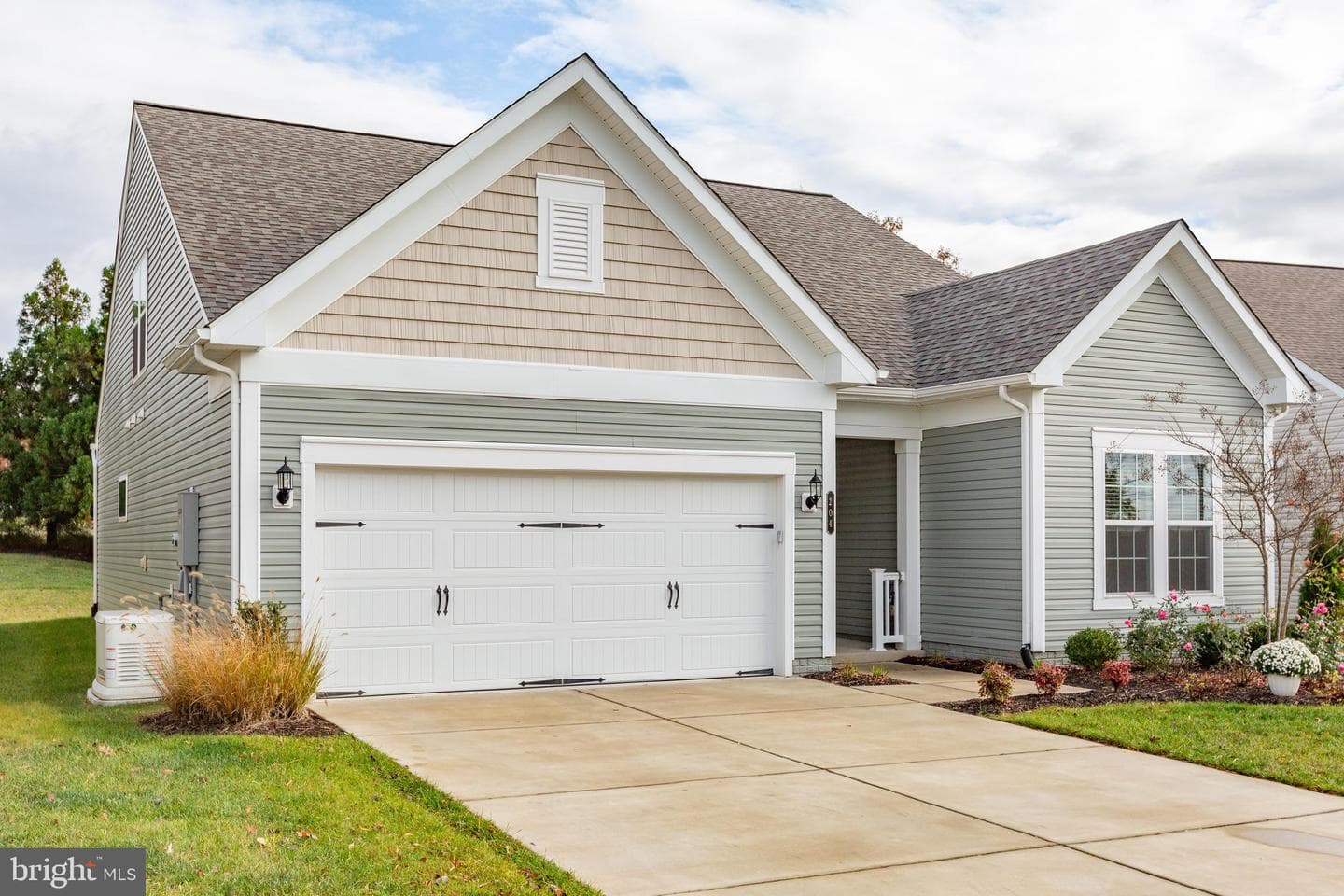 204 Castle Hill Drive photo 45