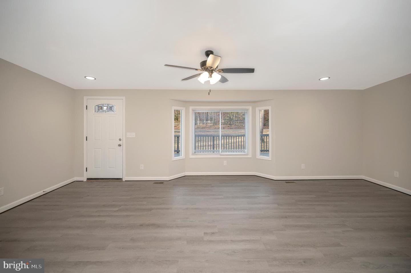 175 Meadows Road photo 11