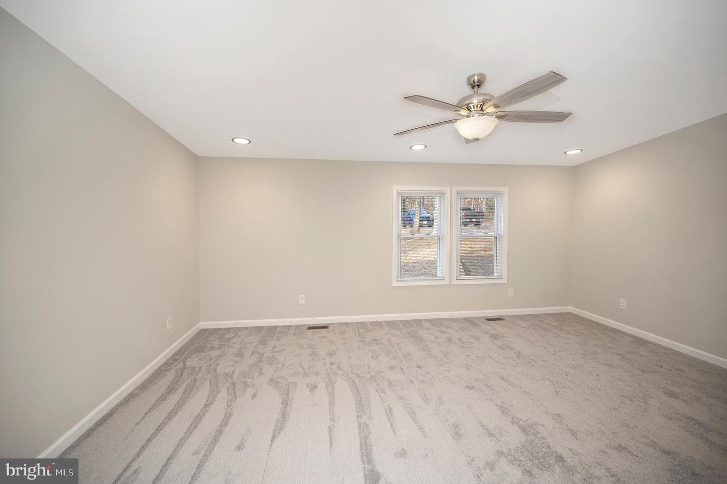 175 Meadows Road photo 24