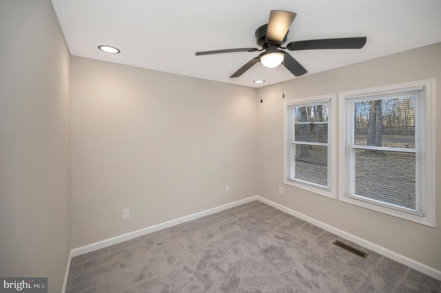 175 Meadows Road photo 26