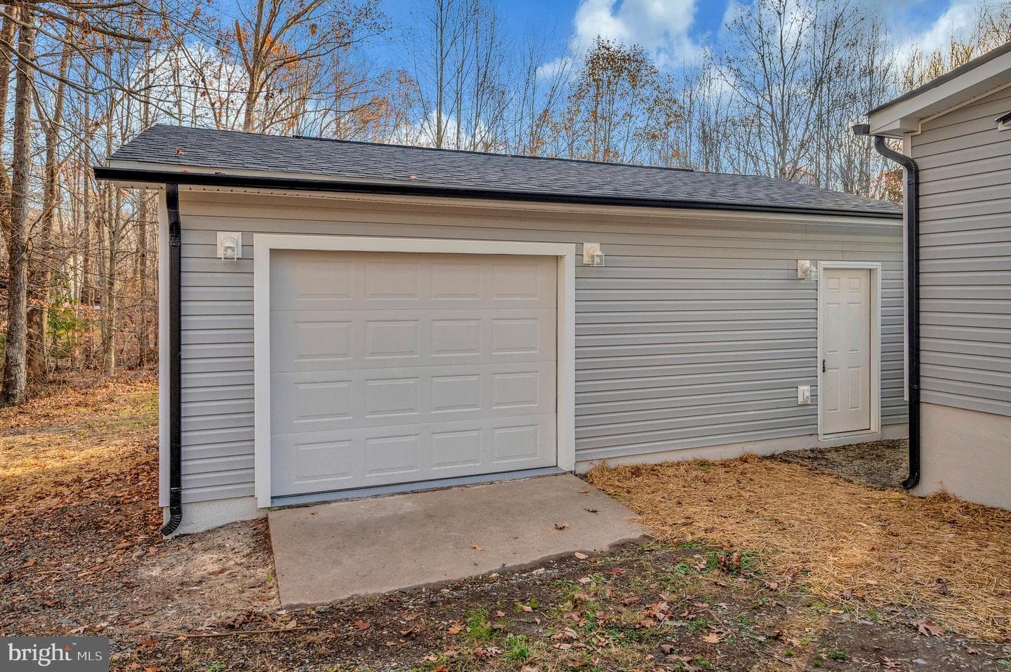 175 Meadows Road photo 39