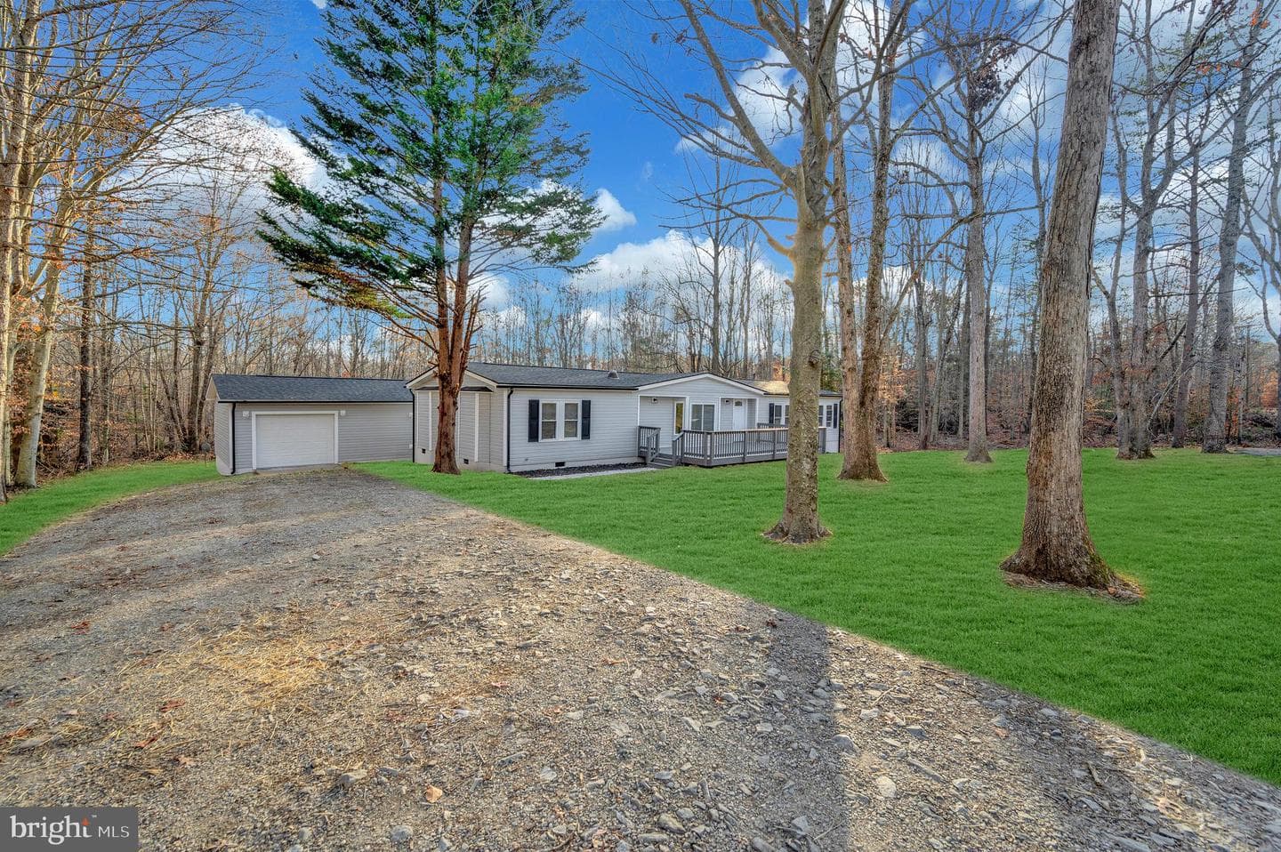 175 Meadows Road photo 41