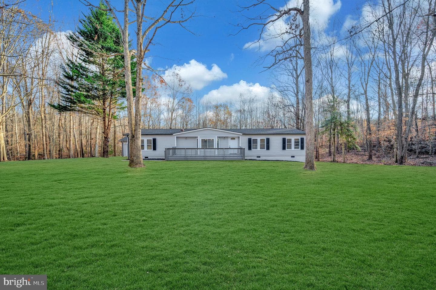 175 Meadows Road photo 44