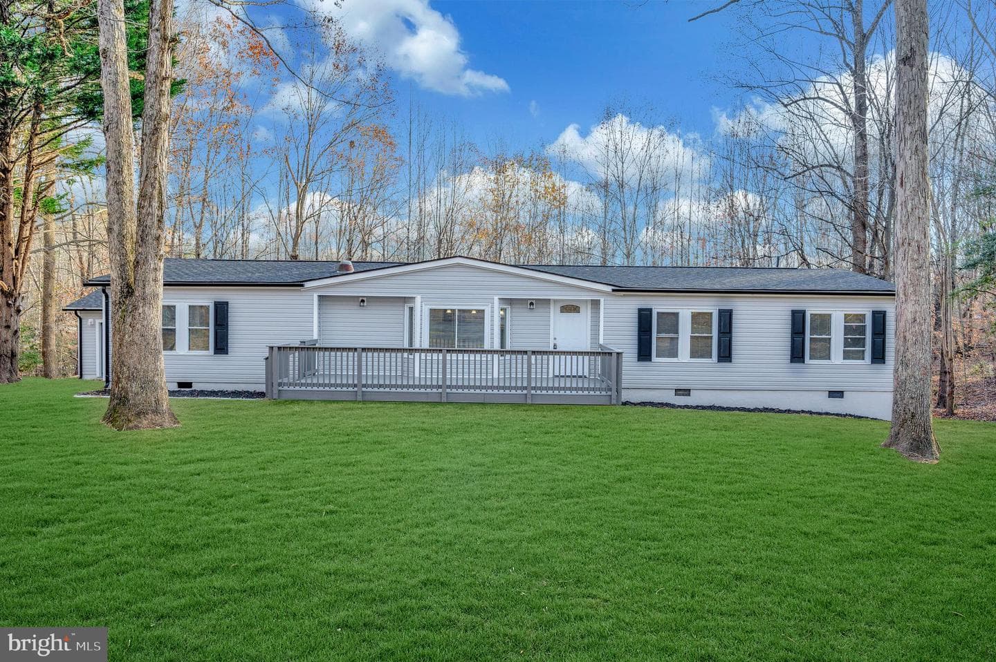 175 Meadows Road photo 45