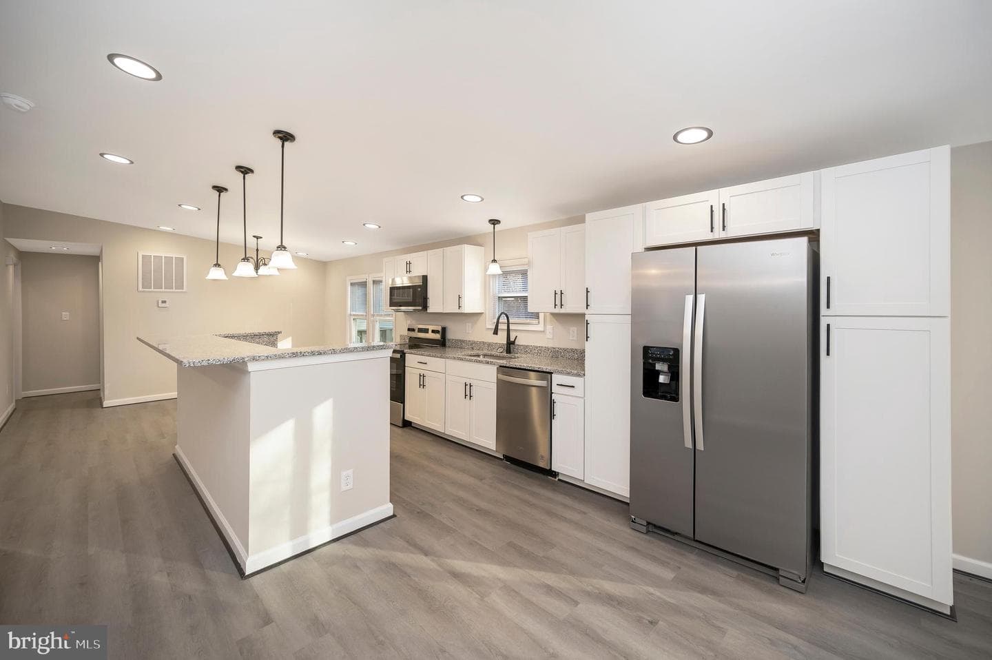 175 Meadows Road photo 5