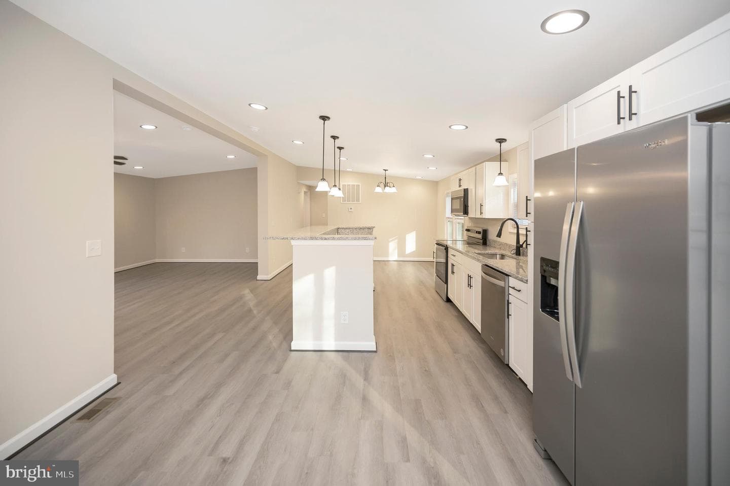 175 Meadows Road photo 7