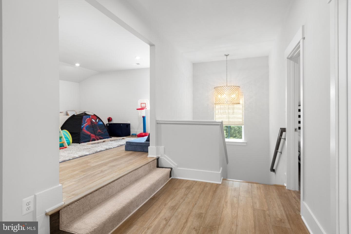 501 Cutting Way photo 31