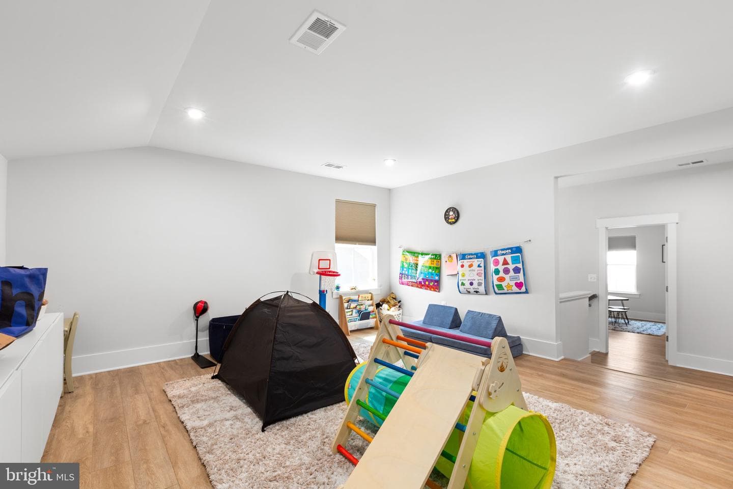 501 Cutting Way photo 33