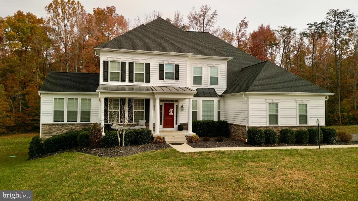 190 Stately Avenue photo 101