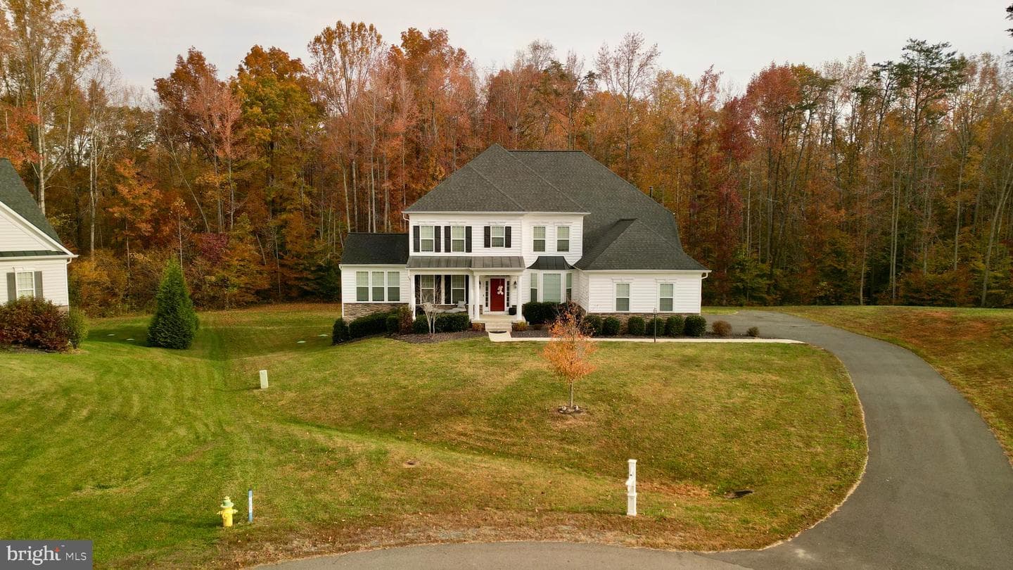 190 Stately Avenue photo 72
