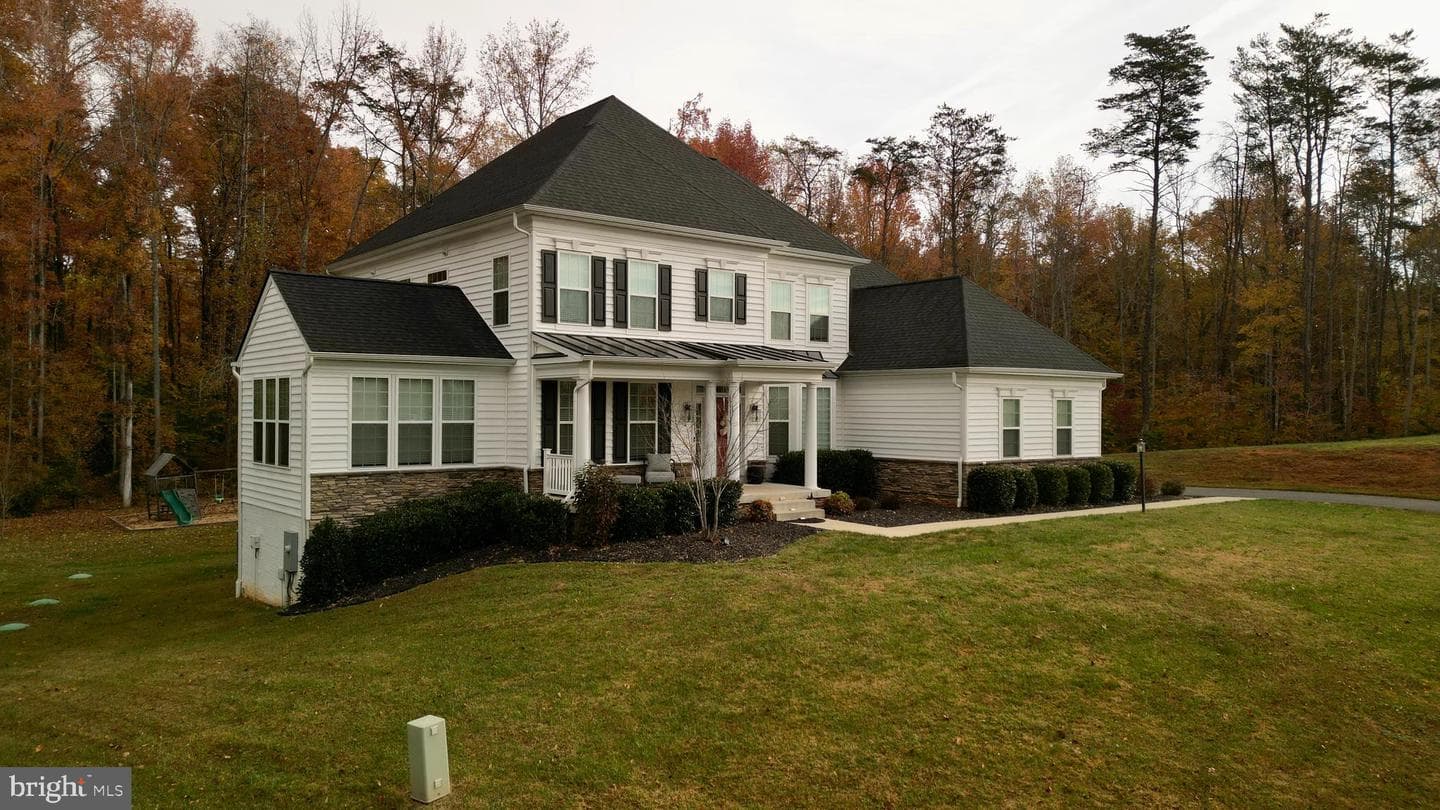 190 Stately Avenue photo 94