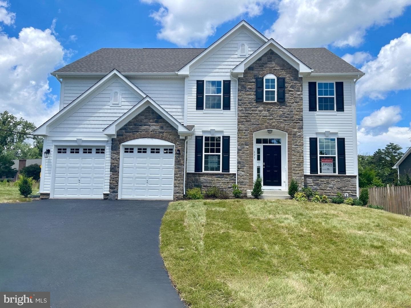 623 Plainview Drive photo 2