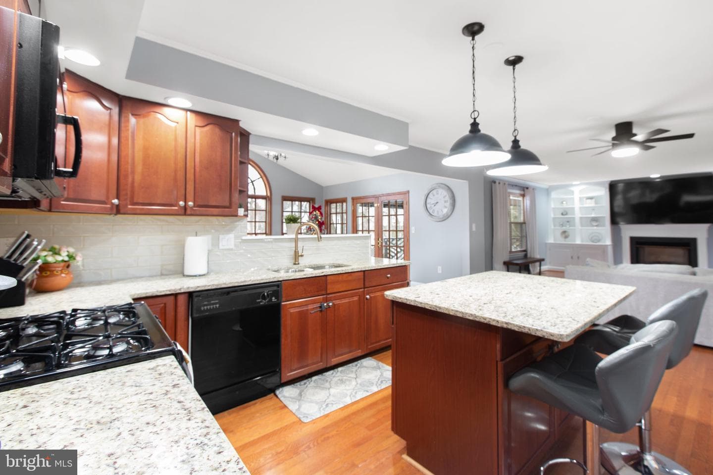 1 Lynchester Drive photo 16