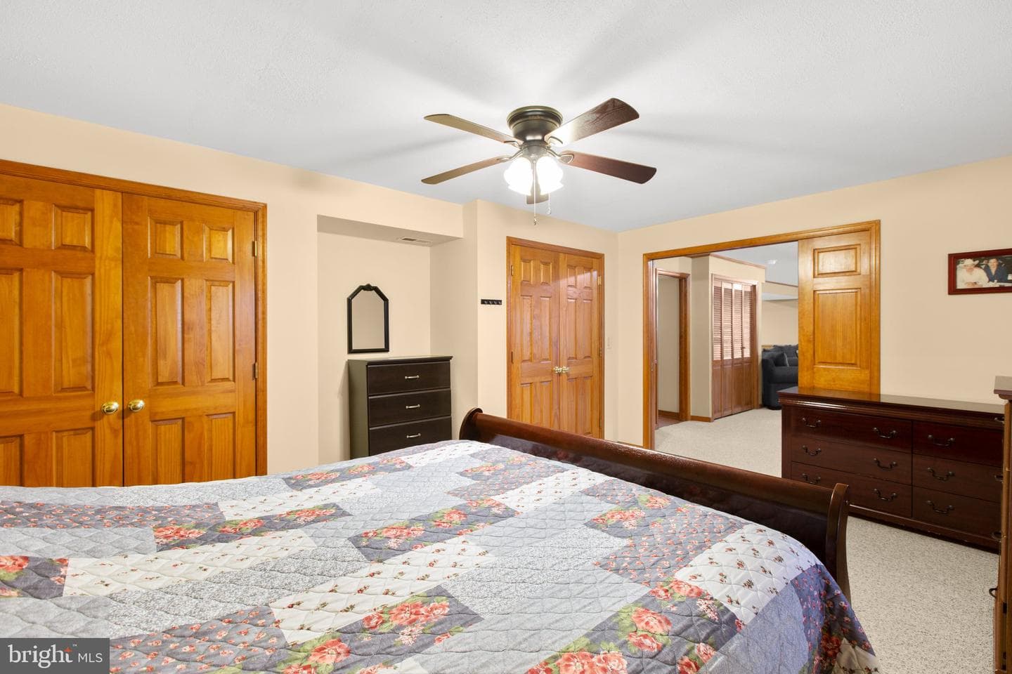 1 Lynchester Drive photo 44
