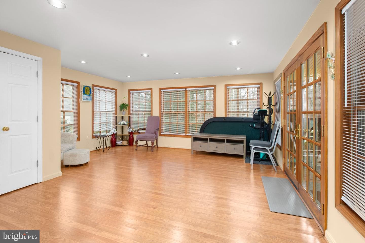 1 Lynchester Drive photo 46