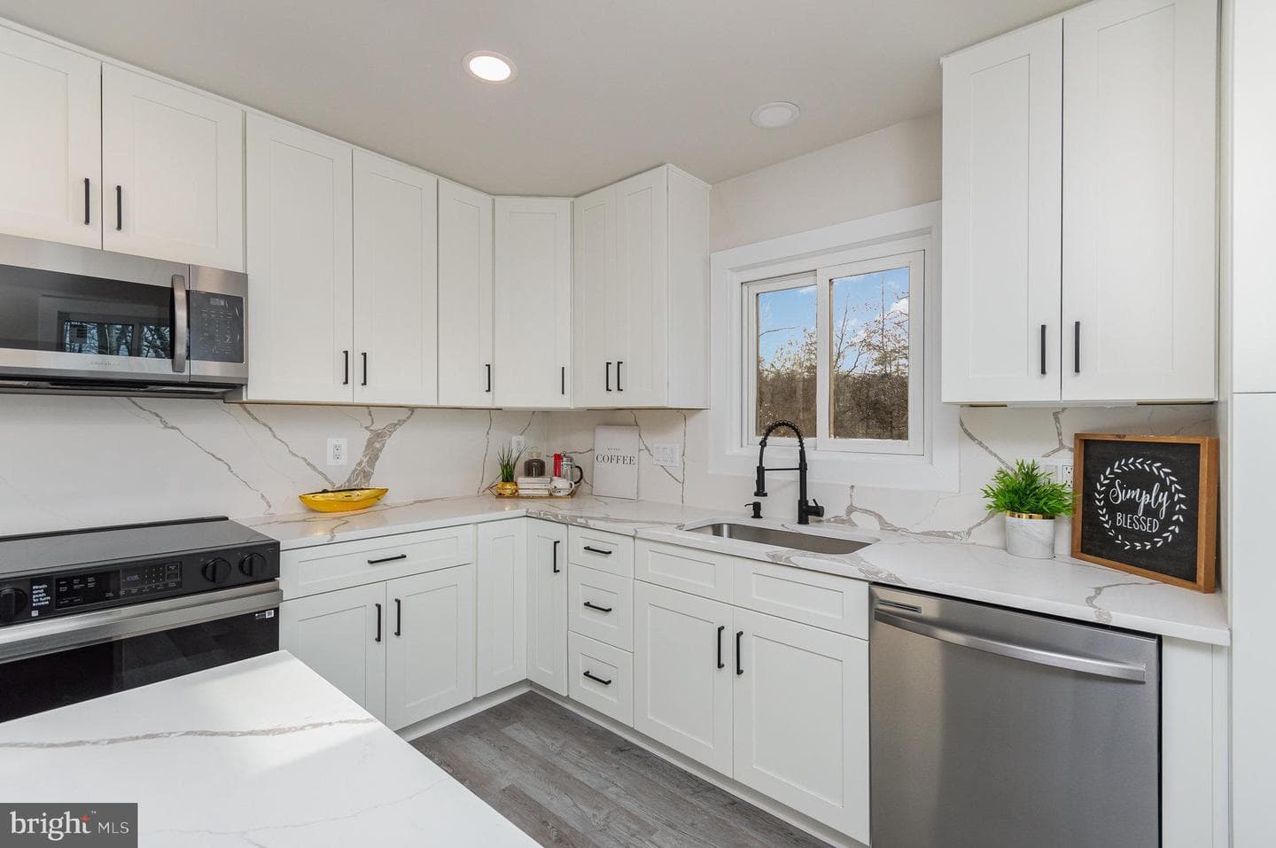 36 Hulvey Drive photo 13
