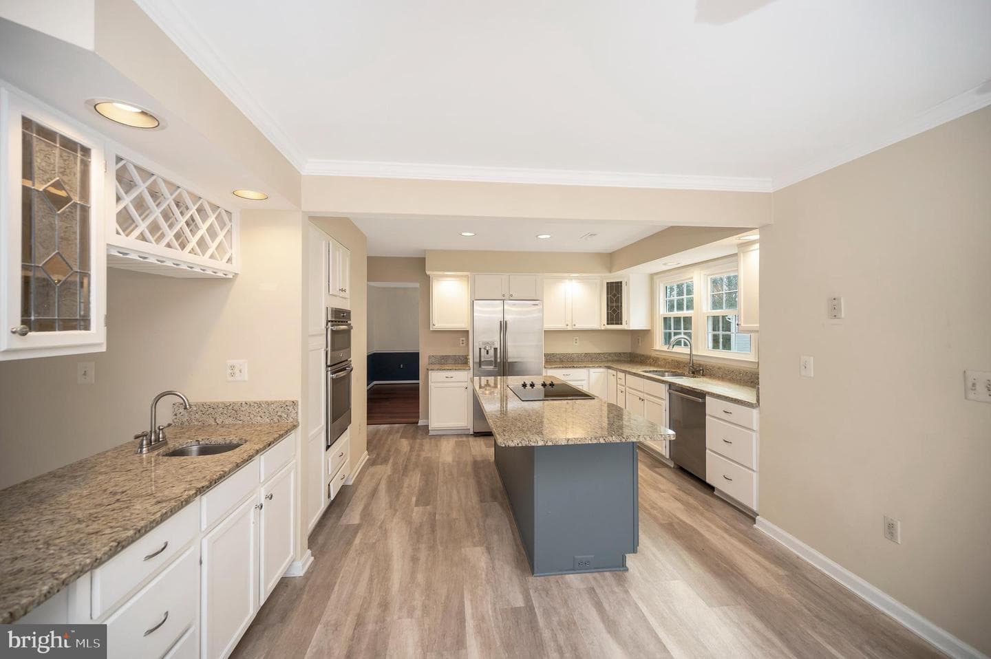 8 Oakbrook Court photo 11