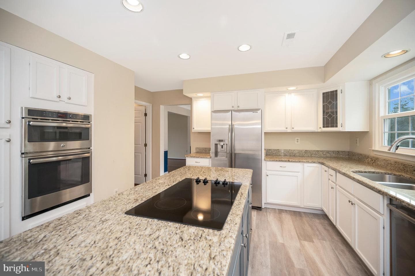 8 Oakbrook Court photo 12
