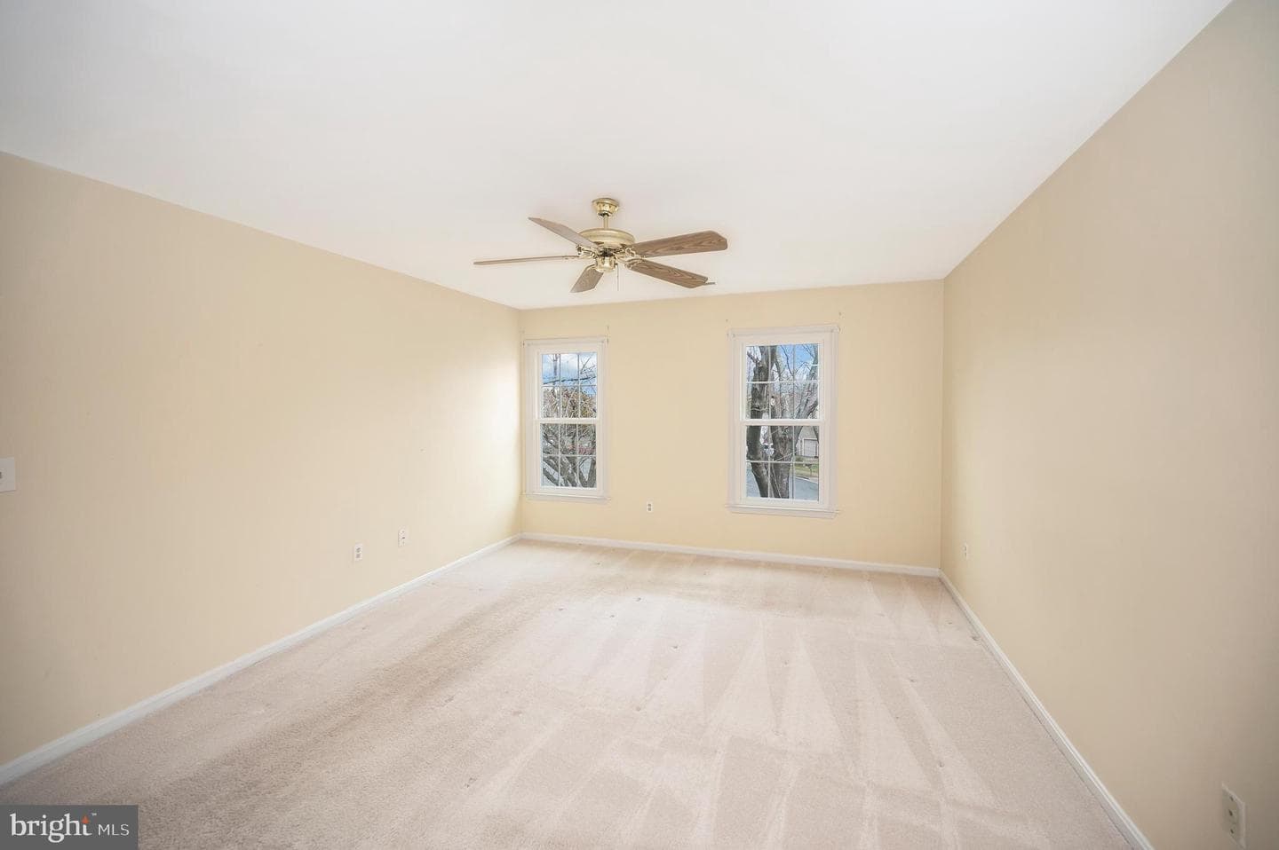 8 Oakbrook Court photo 24
