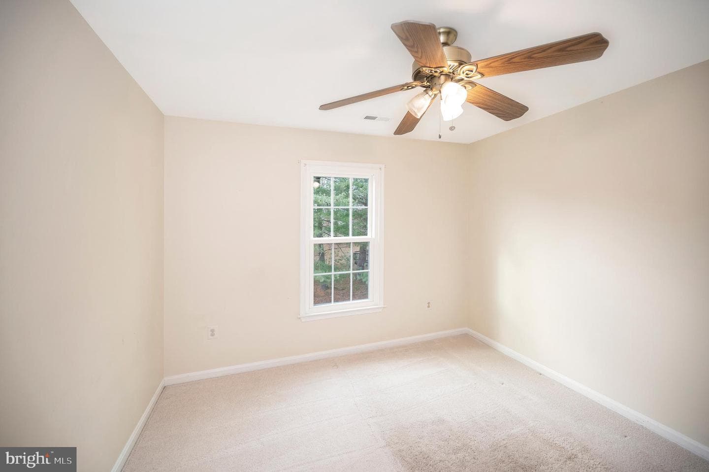 8 Oakbrook Court photo 30