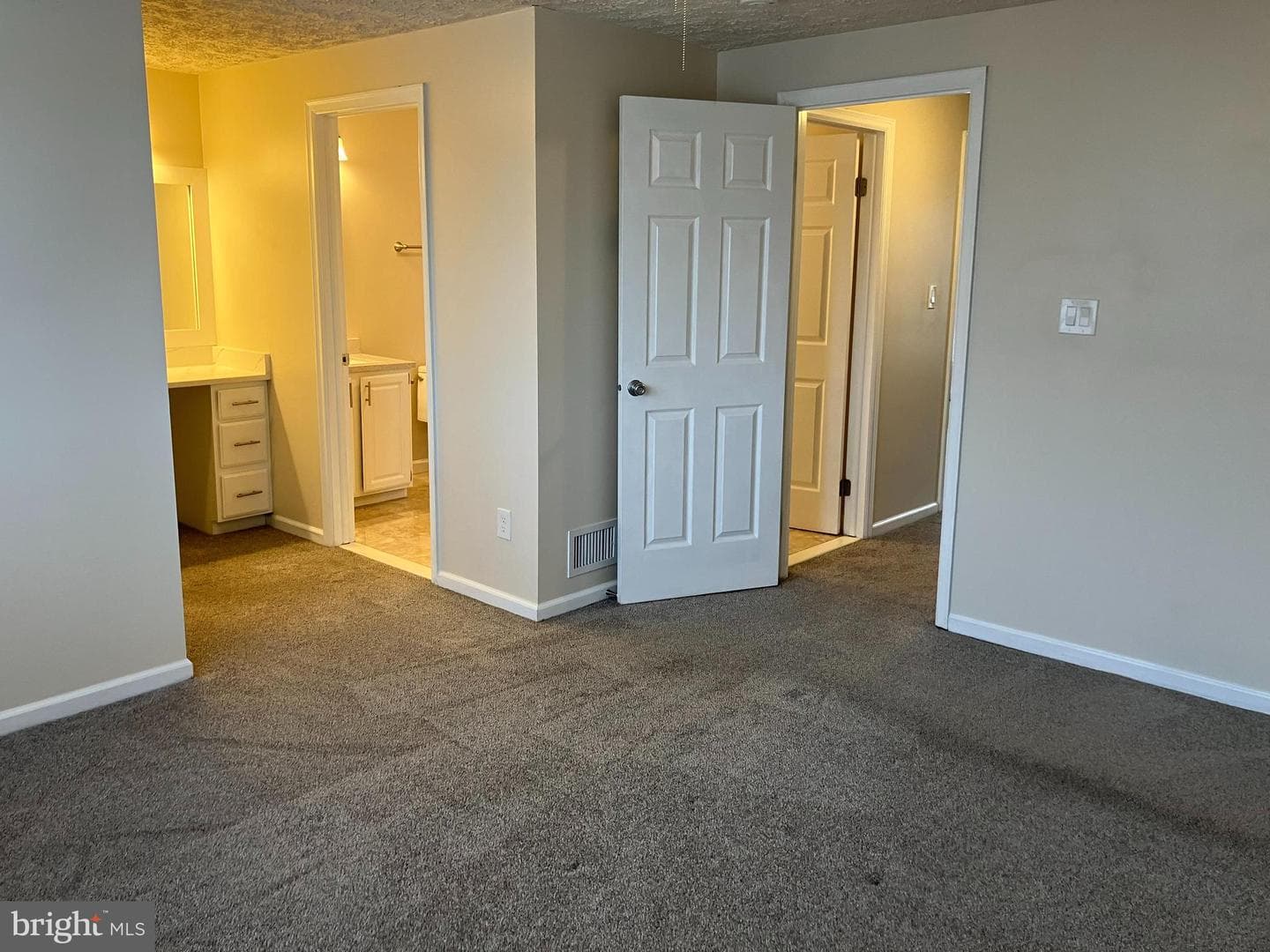 108 Ridgecrest Court photo 5