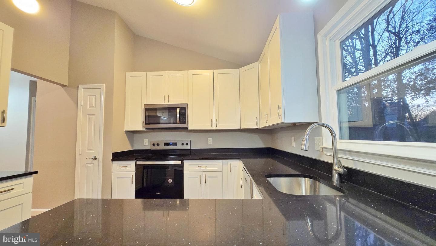 2 Bryant Boulevard photo 8