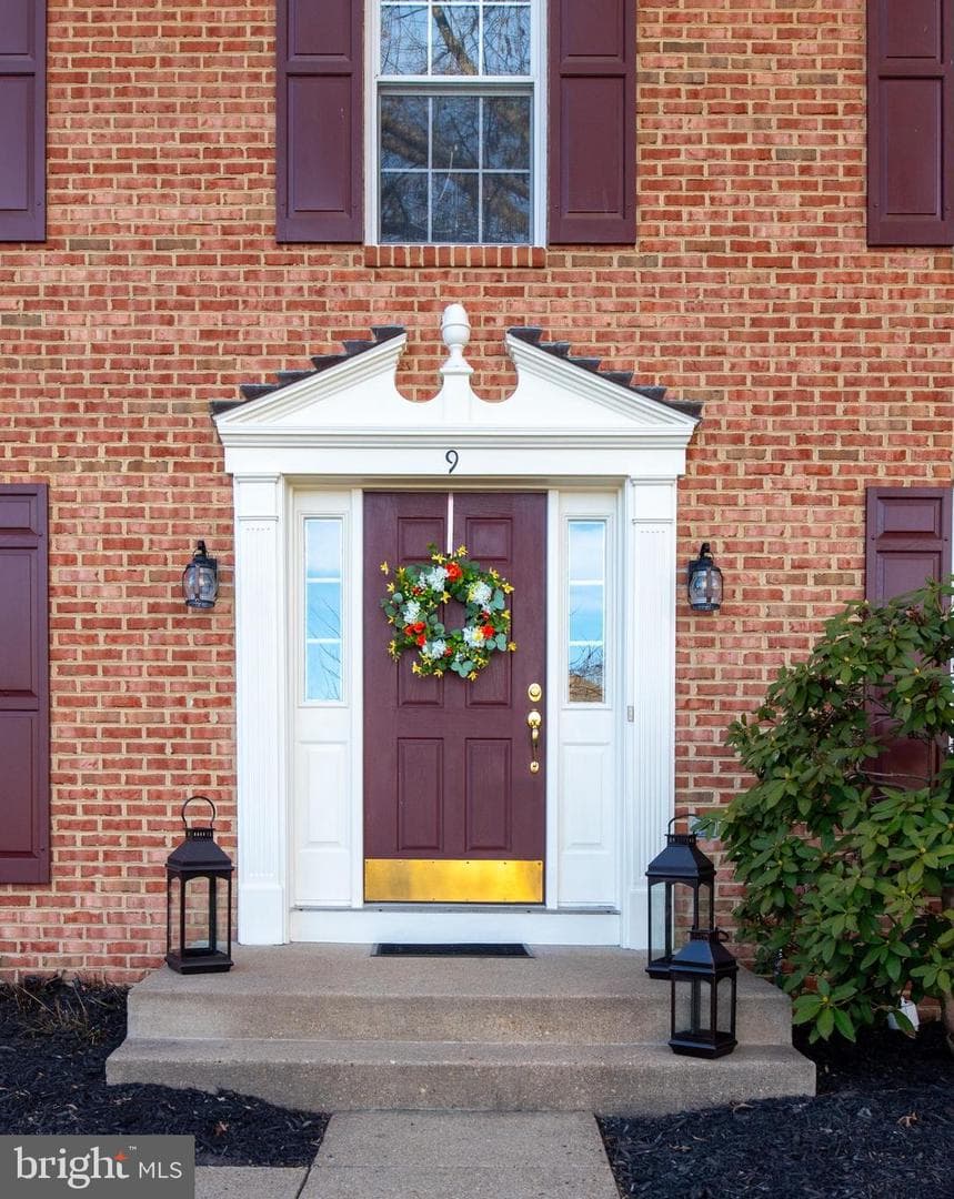 9 Hampshire Court photo 2