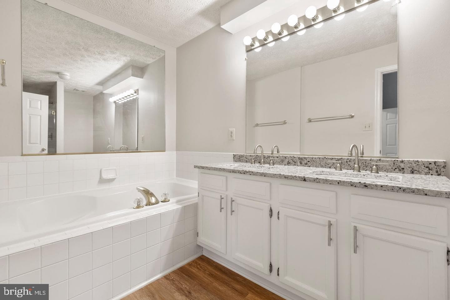 415 Park Cove Drive photo 16