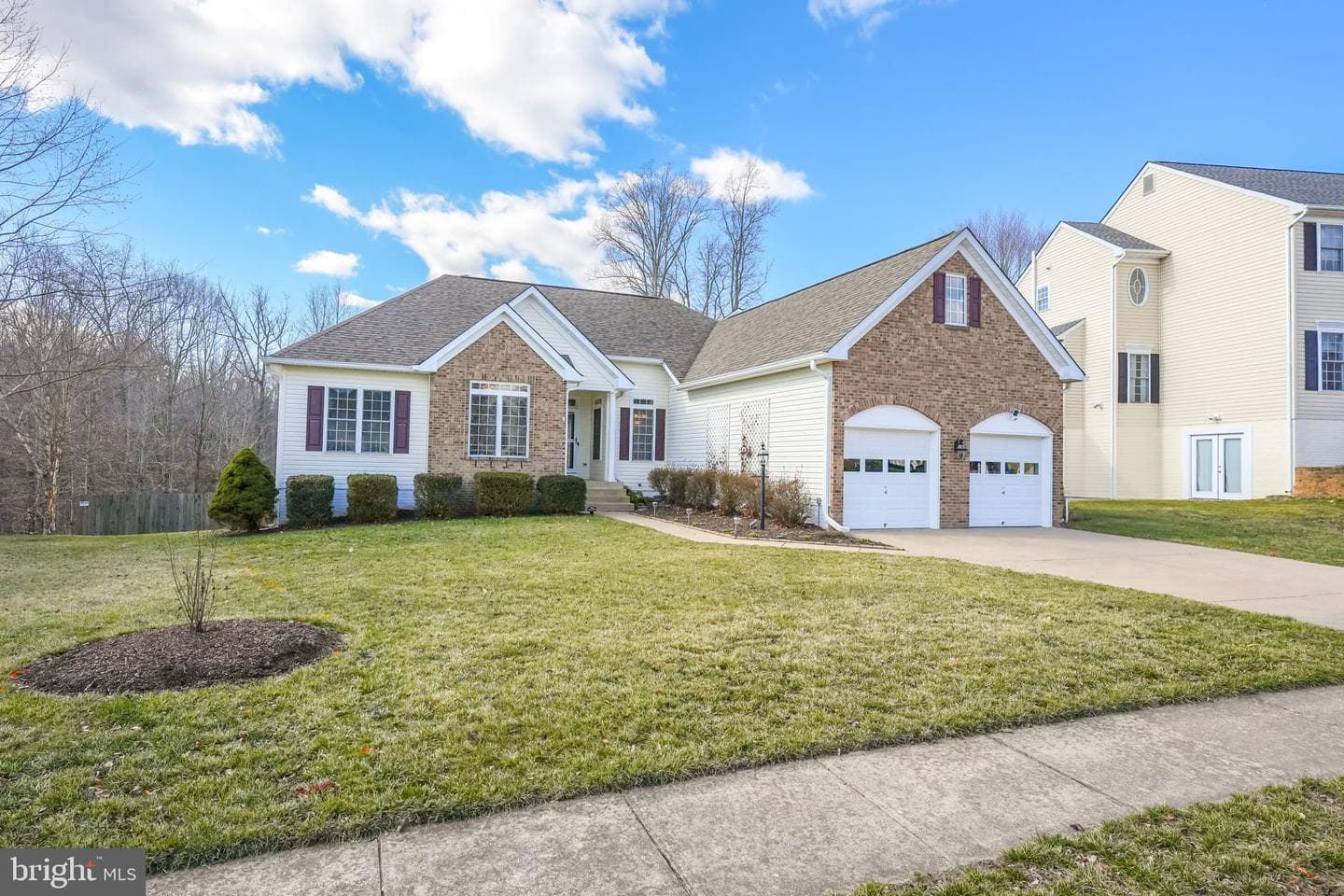 6 Cloverleaf Court