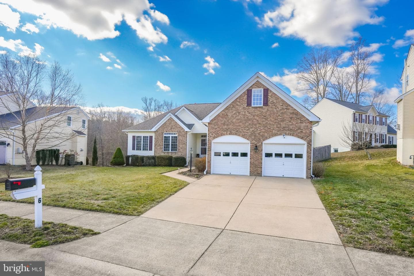 6 Cloverleaf Court photo 3