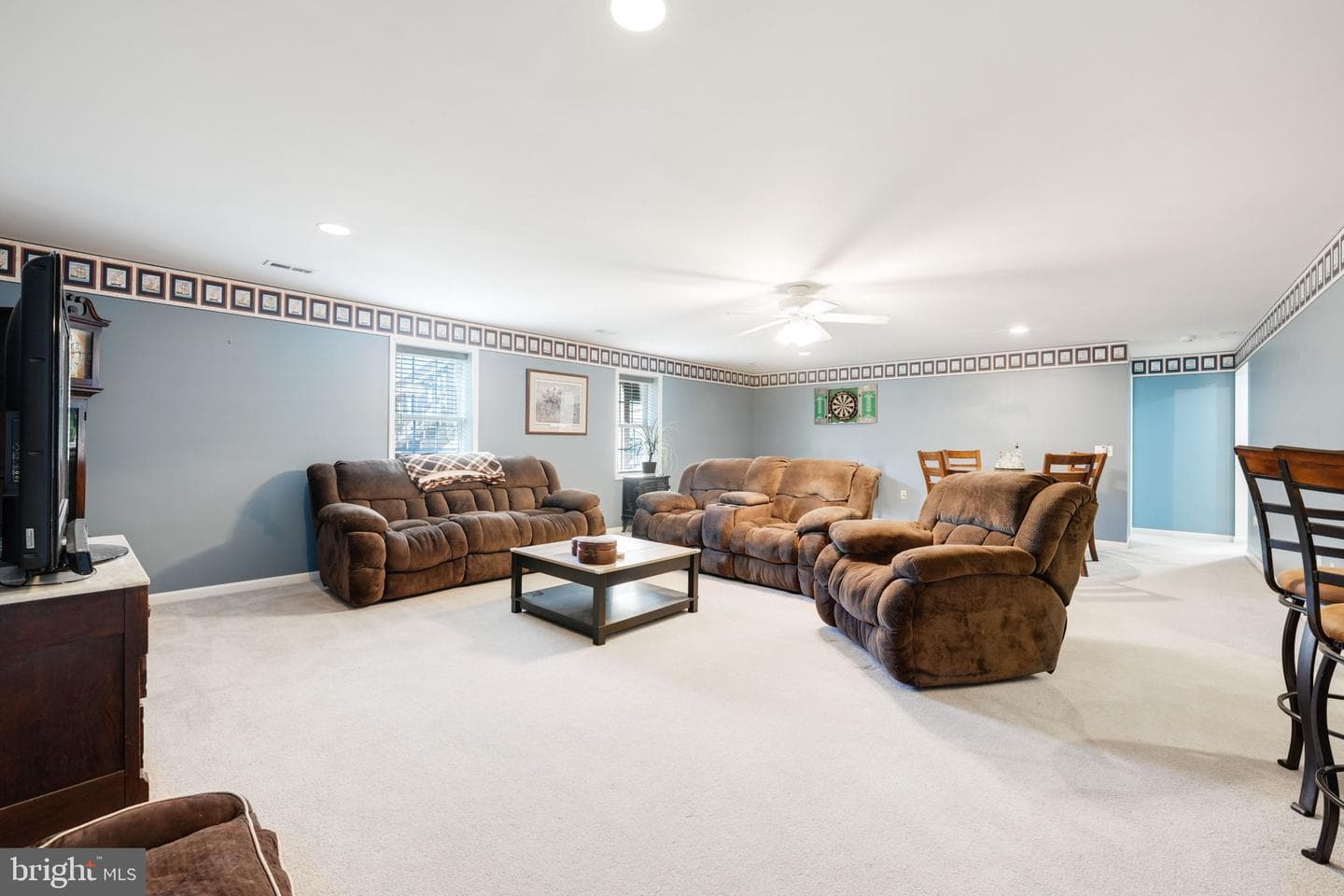 6 Cloverleaf Court photo 38