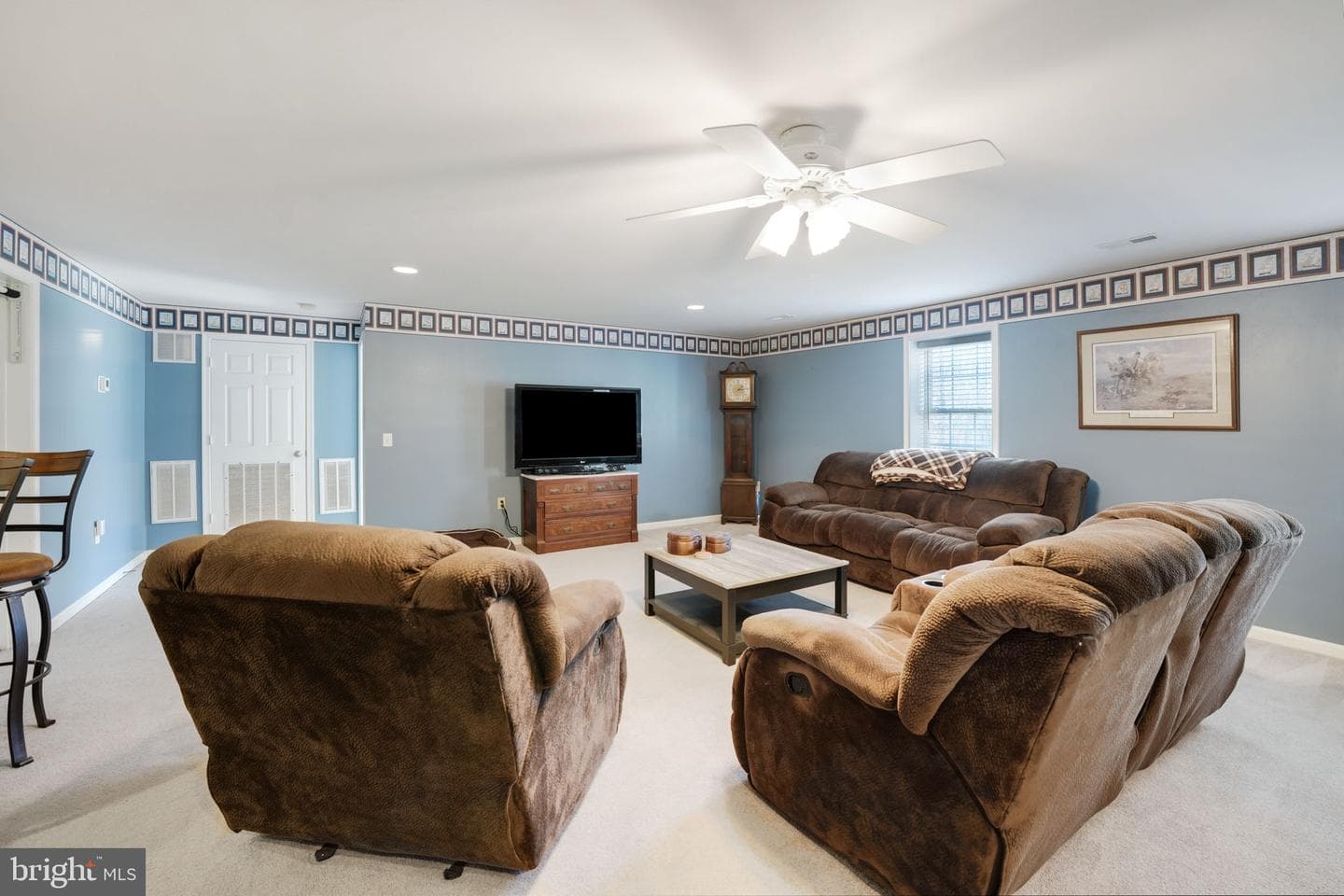 6 Cloverleaf Court photo 40