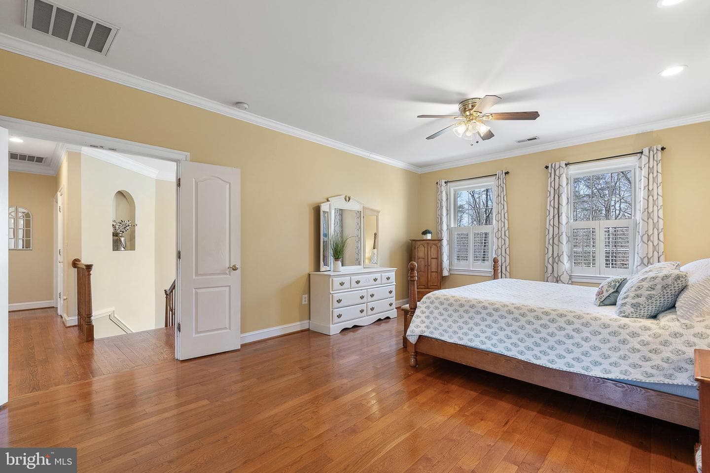 8 Holly Court photo 26