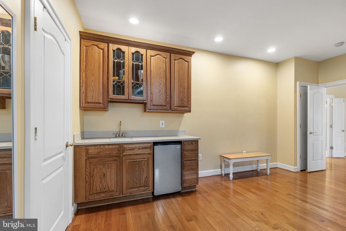 8 Holly Court photo 32