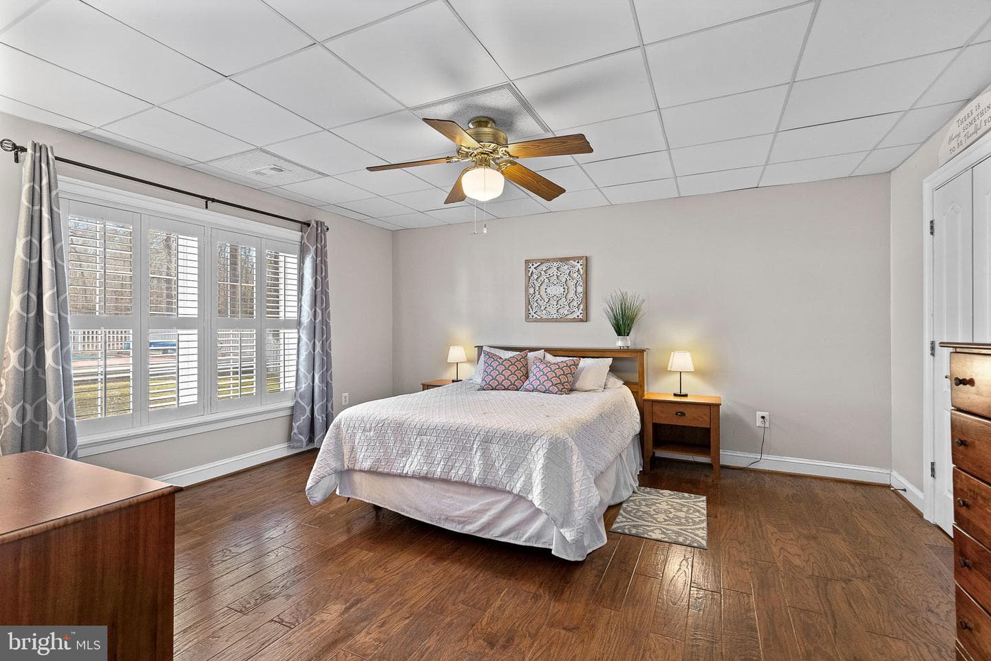 8 Holly Court photo 42
