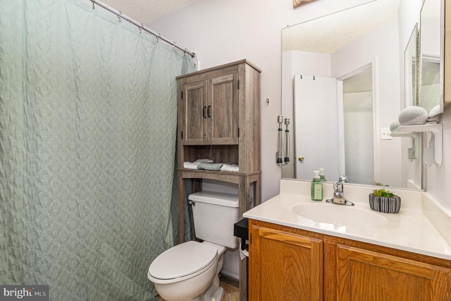 407 Knollwood Court photo 14