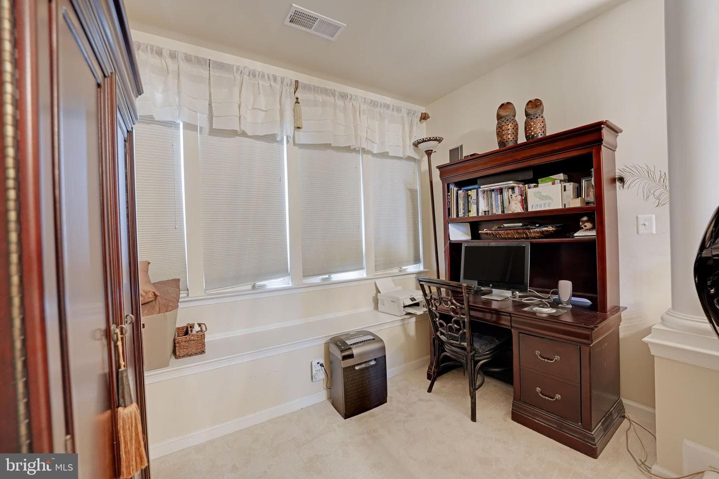 646 Village Parkway photo 30