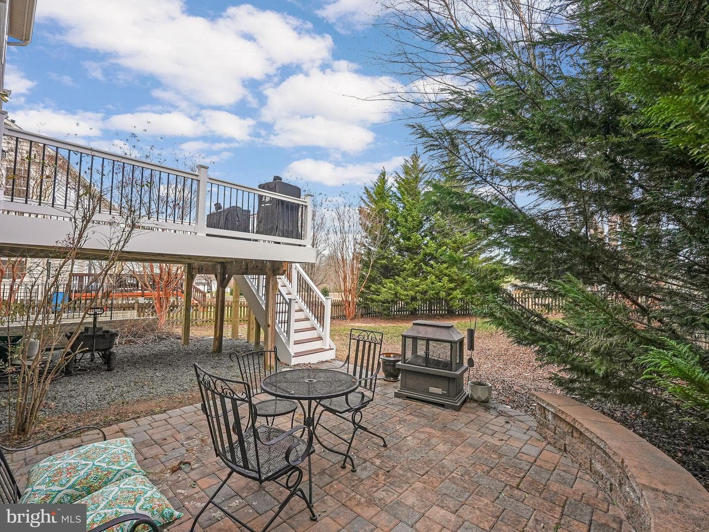 646 Village Parkway photo 49