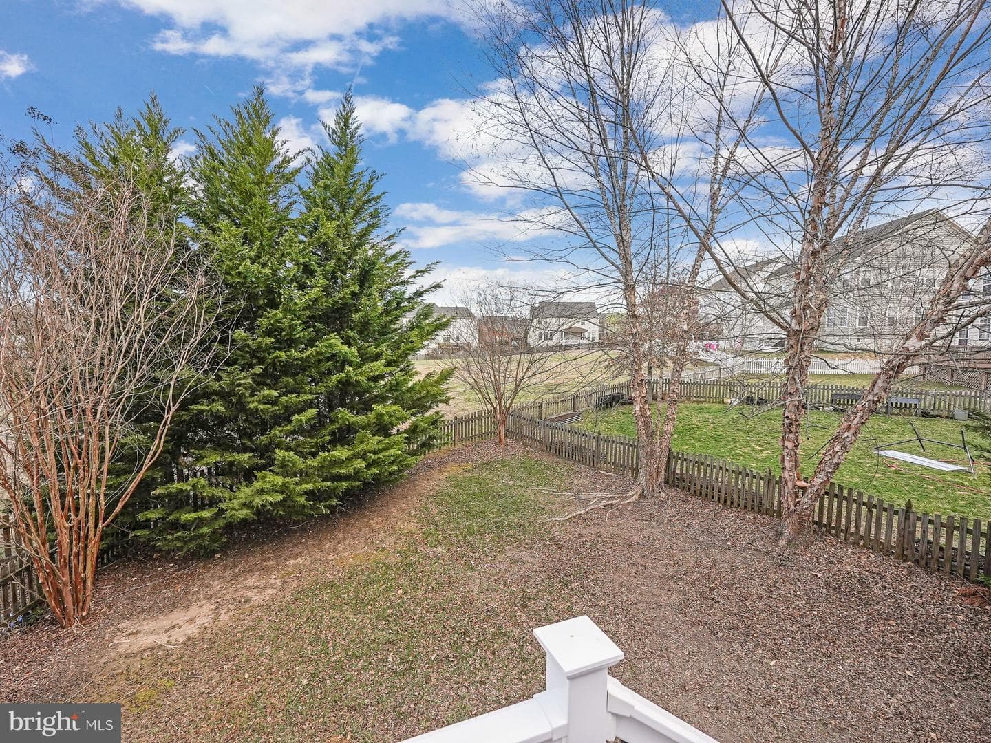 646 Village Parkway photo 52