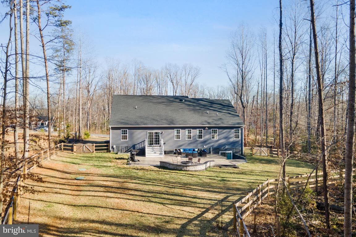561 Homestead Lane photo 42