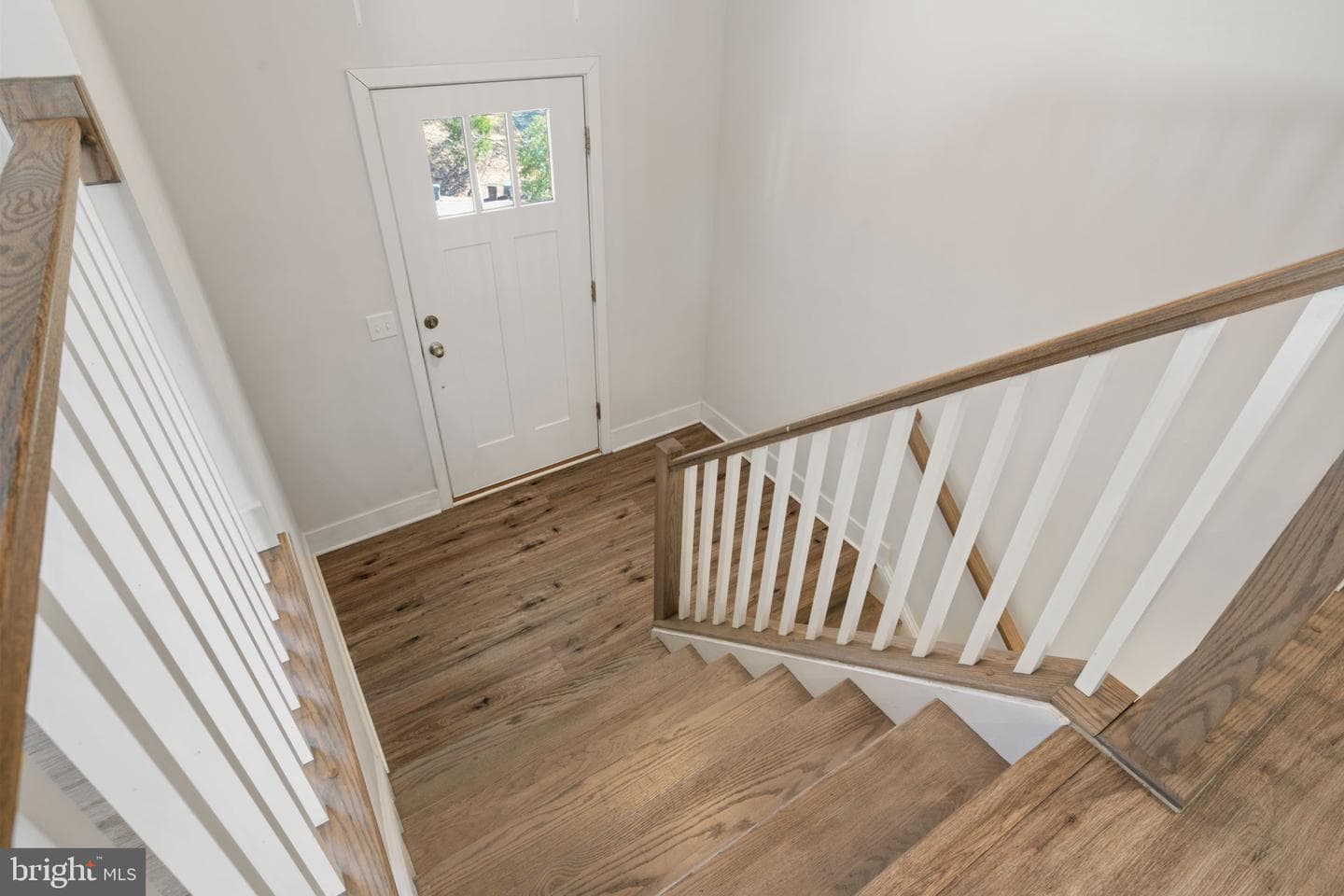 1015 Harbour Drive photo 5