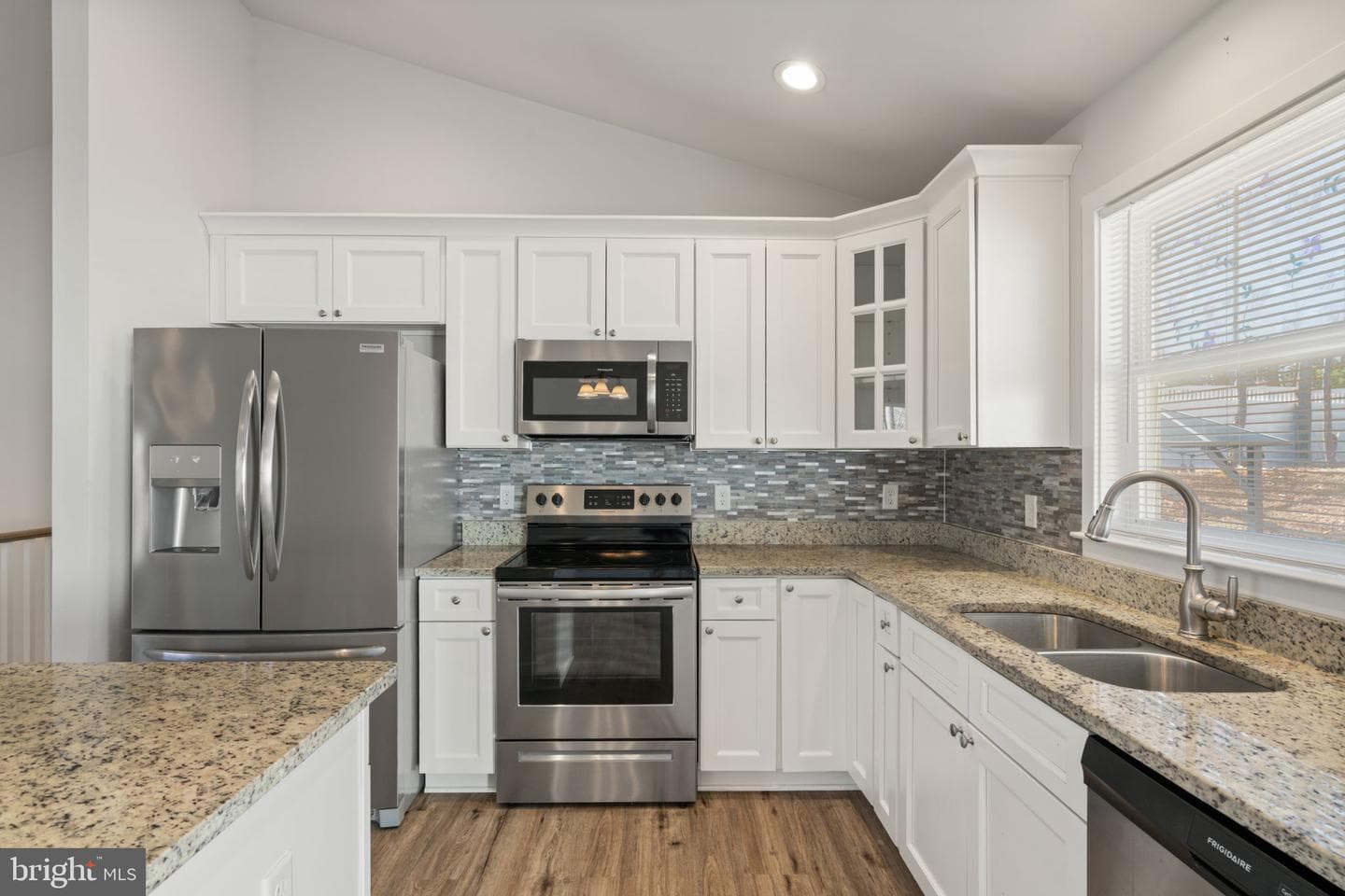 1015 Harbour Drive photo 8