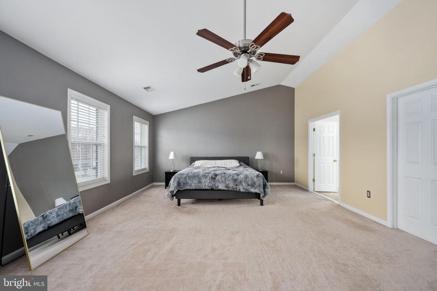 5 Pebble Beach Drive photo 41