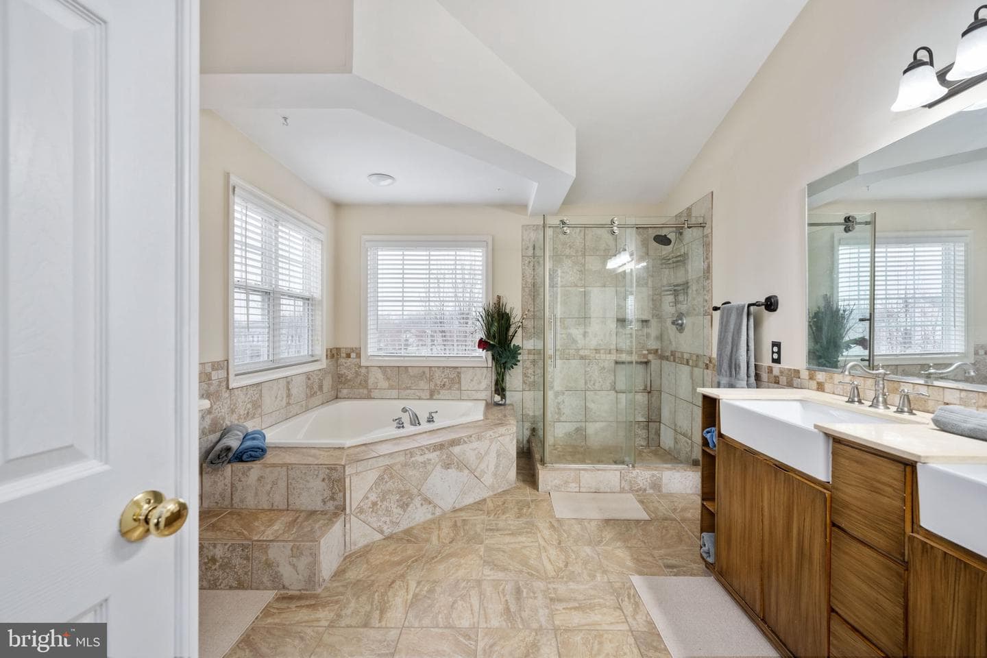 5 Pebble Beach Drive photo 43