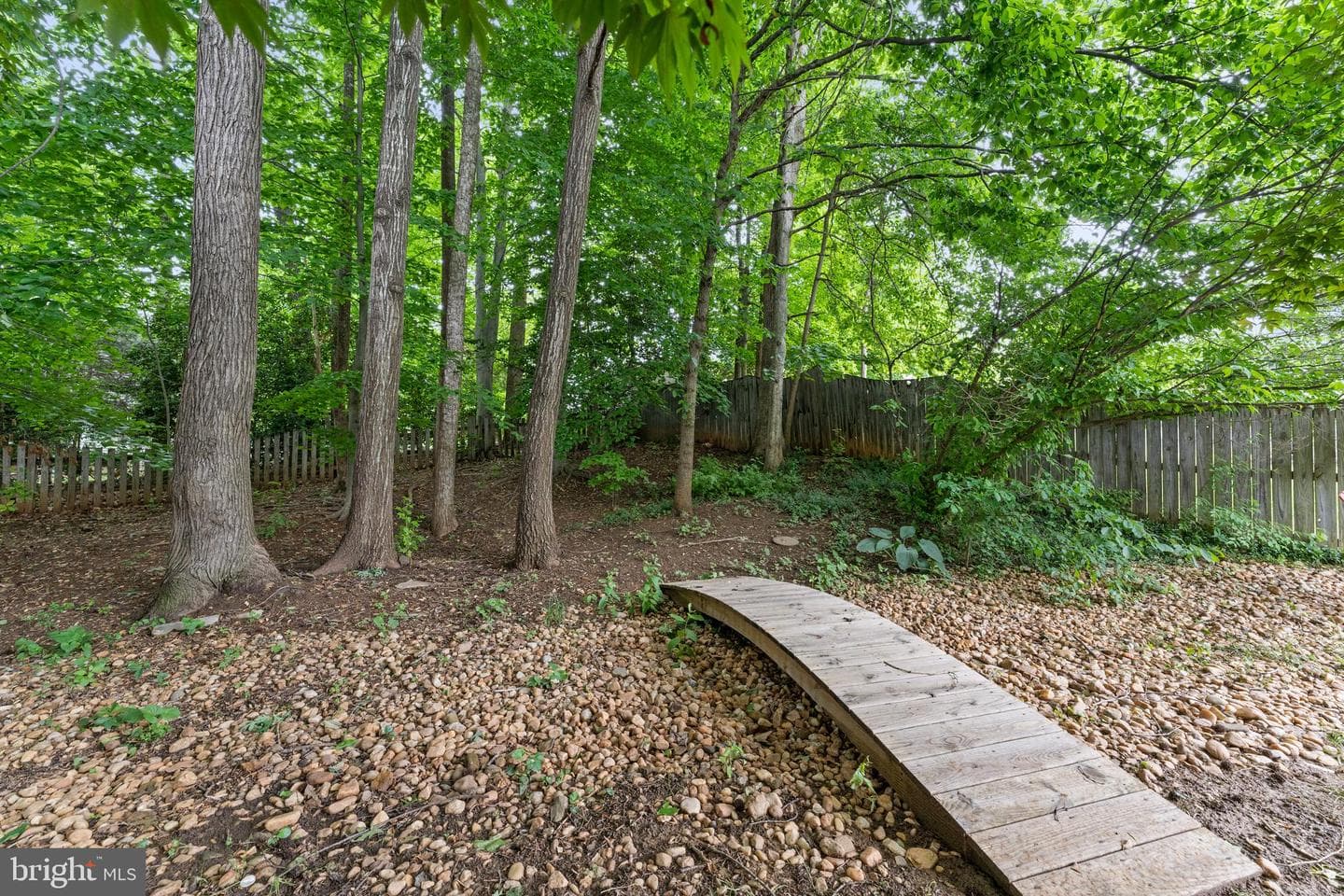 11 Wendover Court photo 37